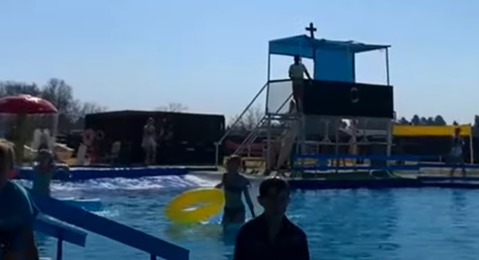 Family Fun Beach Water Park